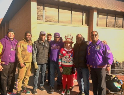 Sigma Mu Mu Chapter Helps Deliver Food to Hundreds For Christmas Holiday